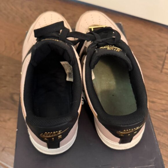 Nike Air Force 1 ‘07 LV8 - Picture 3 of 6